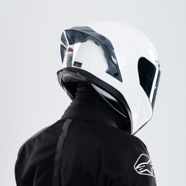R1SV Shiny white 3 X Helmet R1SV - Shiny White (Clear & Black Visor Included)
