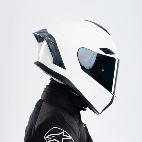 R1SV Shiny white 4 X Helmet R1SV - Shiny White (Clear & Black Visor Included)