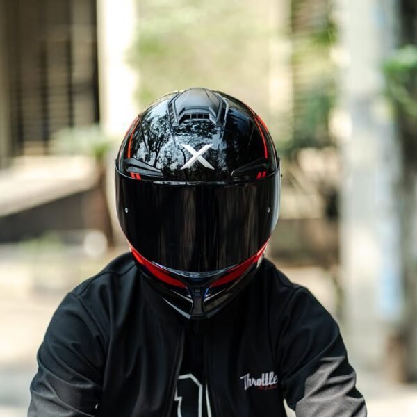 R1SV Abstract Red 4 X Helmet R1SV - Abstract Red (Clear & Black Visor Included)