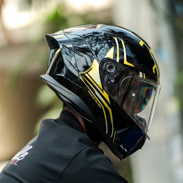 R1SV Blazing Gold 3 X Helmet R1SV - Blazing Gold (Clear & Black Visor Included)