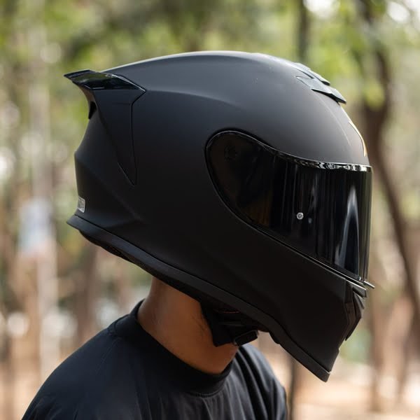 R2 helmet Matt Black 2 GearX R2 - Matt Black (Double Spoiler)