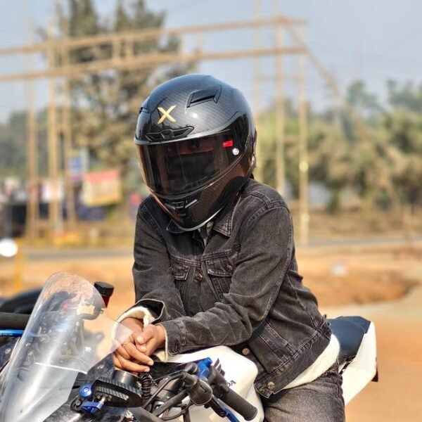 X3 Carbon Mania.JPG GearX X3- Carbon Mania (ARMOR Shell| HEXAFORM Padding| Dual Jetstream Ventilation)